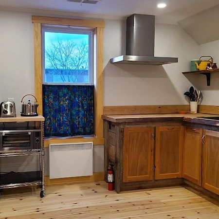 La Petite Auberge Sur Queen Роудън Екстериор снимка