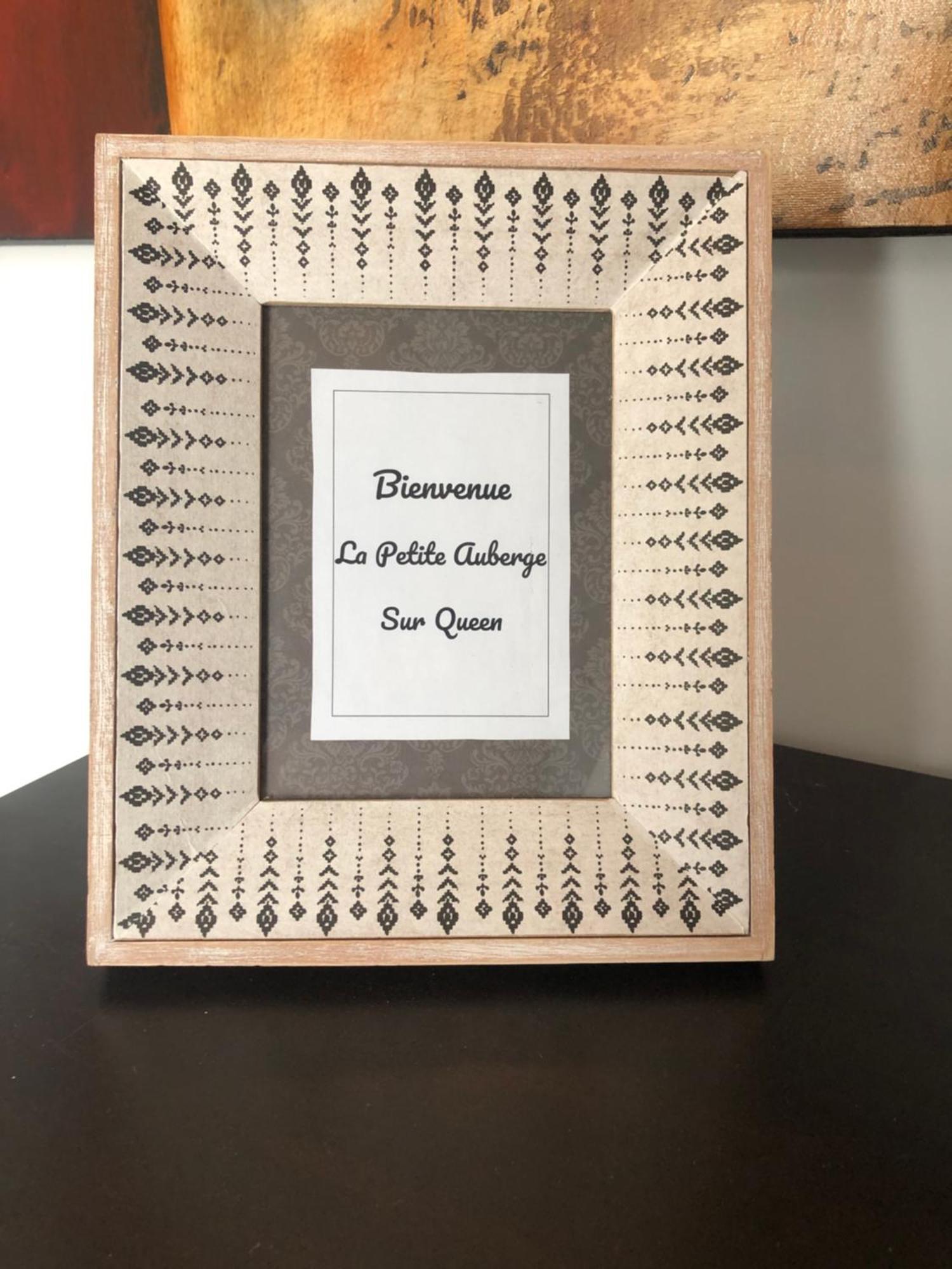 La Petite Auberge Sur Queen Роудън Екстериор снимка
